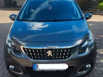 Gebraucht Peugeot 2008 Allure 110 PS (80 kW) 2019 Grau SUV