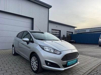 Silber Gebraucht 2013 Ford Fiesta Trend Limousine | 6.150 € (Fairer Preis)