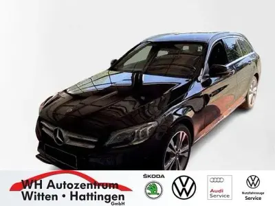 Gebraucht Mercedes C300e Avantgarde 320 PS (235 kW) 2020 Obsidianschwarz  metalliclack Kombi