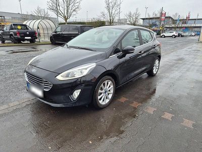 Gebraucht Ford Fiesta Titanium 101 PS (74 kW) 2018 Schwarz Kleinwagen