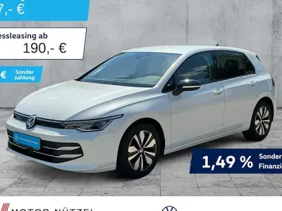 Gebraucht VW Golf VIII Goal 150 PS (110 kW) 2025 Oryxweiß perlmutteffekt Limousine