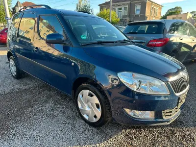 Gebraucht Skoda Roomster Plus Edition 105 PS (77 kW) 2013 Blau Van / Kleinbus