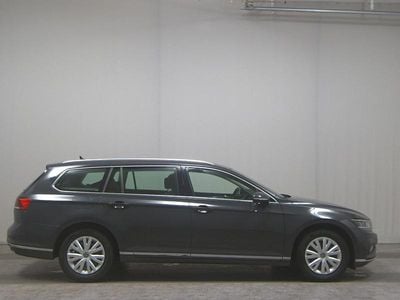 Gebraucht VW Passat Elegance 150 PS (110 kW) 2020 Grau Limousine