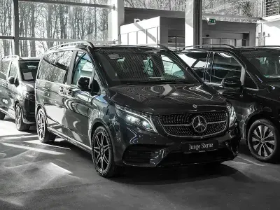 Gebraucht Mercedes V300 Avantgarde Edition 237 PS (174 kW) 2022 Grau Van / Kleinbus