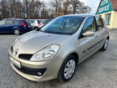 Braun Gebraucht 2006 Renault Clio II Limousine | 3.390 € (Fairer Preis)
