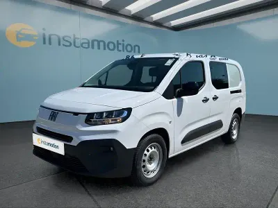 Neu Fiat Doblò 131 PS (96 kW) 2026 Weiß Van / Kleinbus