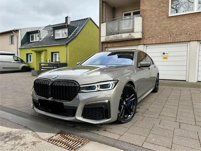 Gebraucht BMW 750 M Sport 400 PS (294 kW) 2020 Grau Limousine