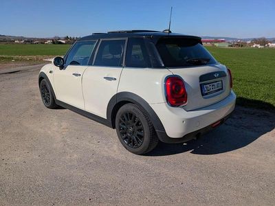 Gebraucht Mini ONE 102 PS (75 kW) 2016 Weiß Kleinwagen