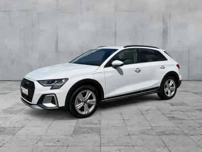 Gebraucht Audi A3 e-tron Ambiente 204 PS (150 kW) 2025 Gletscherweiß metallic Kleinwagen