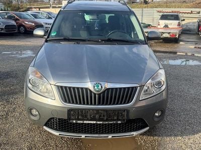 Gebraucht Skoda Roomster Plus Edition 105 PS (77 kW) 2011 Grau Van / Kleinbus