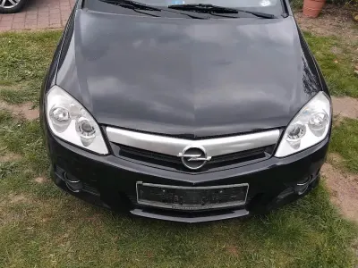 Używany Opel Tigra 2006 Czarny Kabriolet