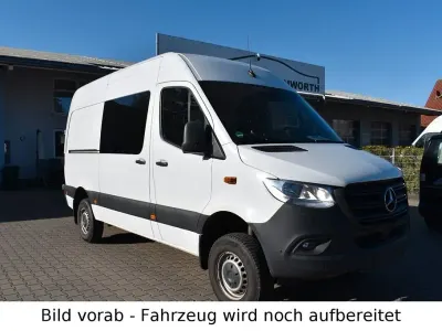 Używany Mercedes Sprinter 163 KM (119 kW) 2021 Biały Van