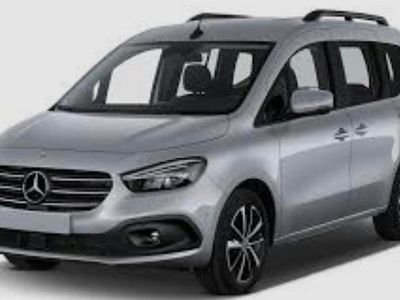 Second-hand Mercedes T180 Progressive 131 CP (96 kW) 2023 Argintiu Monovolum
