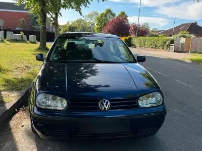 Gebraucht VW Golf IV 90 PS (66 kW) 2002 Kleinwagen