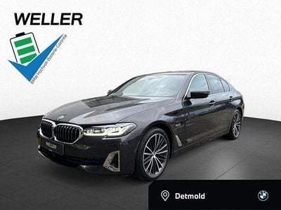 Gebraucht BMW 545e Luxury Line 394 PS (289 kW) 2022 Sophistograu (grau) Limousine