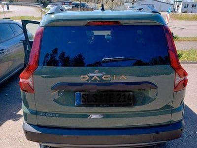 Gebraucht Dacia Jogger Extreme 101 PS (74 kW) 2024 Grün Van / Kleinbus