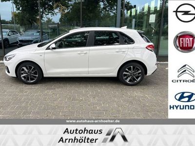 gebraucht Hyundai i30 5T 1.5 M/T 48V TREND +NAVIPAKET+KAM+LM+SHZ+