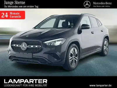Gebraucht Mercedes GLA220 Progressive 190 PS (139 kW) 2024 Schwarz SUV
