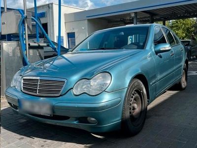 Mercedes C200