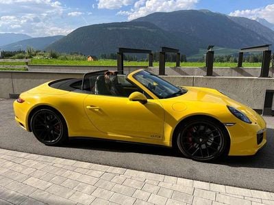 Porsche 911 Carrera GTS