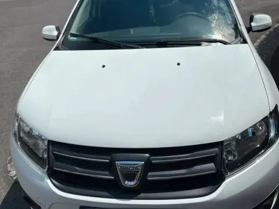 Gebraucht Dacia Sandero 90 PS (66 kW) 2013 Weiß Kleinwagen