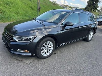 Second-hand VW Passat Comfortline 150 CP (110 kW) 2018 Gri Break