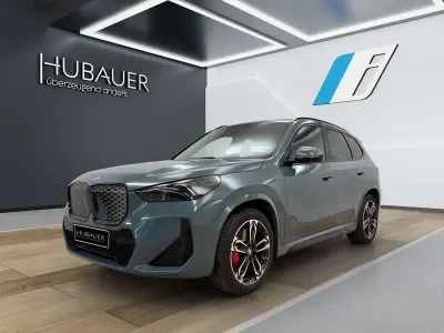 Neu BMW iX1 M Sport 150 kW (204 PS) 2026 Cape york grün SUV