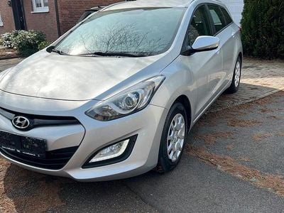 Second-hand Hyundai i30 90 CP (66 kW) 2014 Berlinǎ
