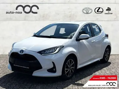 Brugt Toyota Yaris Hybrid Team 116 HK (85 kW) 2023 Hvid Hatchback