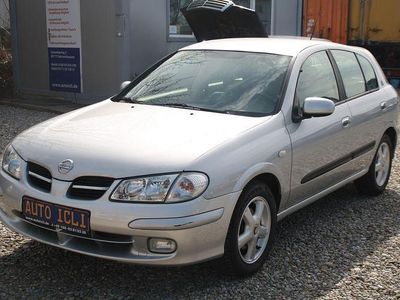 Usata Nissan Almera 114 CV (83 kW) 2000 Argento Berlina