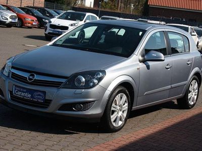 Gebraucht Opel Astra Innovation 90 PS (66 kW) 2009 Silber Limousine