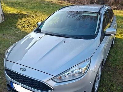 Gebraucht Ford Focus Business Edition 120 PS (88 kW) 2017 Silber Limousine