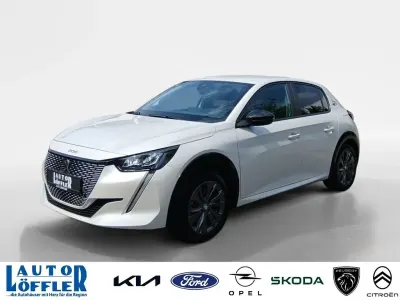 Gebraucht Peugeot e-208 Active 100 kW (136 PS) 2022 Weiß Kleinwagen