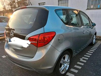 Usata Opel Meriva 110 CV (80 kW) 2012 Grigio Monovolume