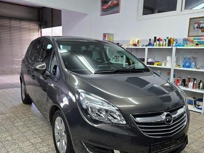 Gebraucht Opel Meriva 140 PS (102 kW) 2015 Andere farben Van / Kleinbus