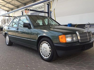 Grün Gebraucht 1988 Mercedes 190 Limousine | 14.900 €