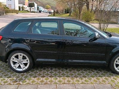 Usata Audi A4 125 CV (91 kW) 2009 Nero Station wagon