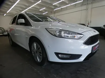 Gebraucht Ford Focus Business Edition 150 PS (110 kW) 2018 Weiß Limousine