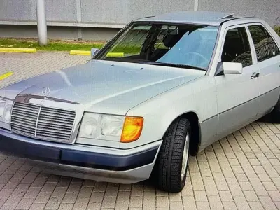Gebraucht Mercedes E200 136 PS (100 kW) 1993 Beige Limousine