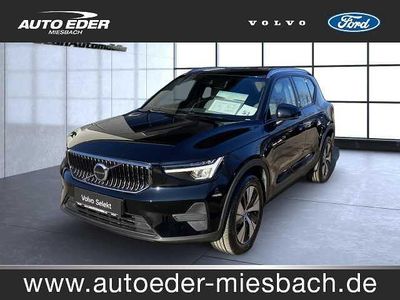 Gebraucht Volvo XC40 Core 129 PS (94 kW) 2023 Black solid (stone) / solid (schwarz) SUV