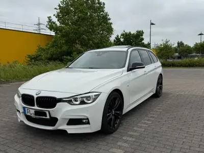Gebraucht BMW 330 M Sport 252 PS (185 kW) 2019 Weiß Kombi