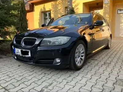 Gebraucht BMW 318 143 PS (105 kW) 2009 Schwarz Kombi