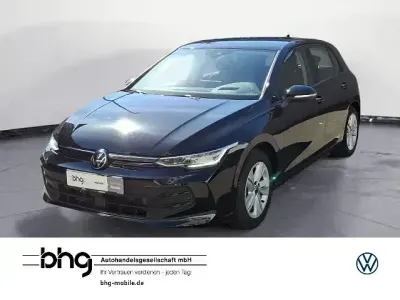 Gebraucht VW Golf VIII Life 116 PS (85 kW) 2025 Schwarz Limousine