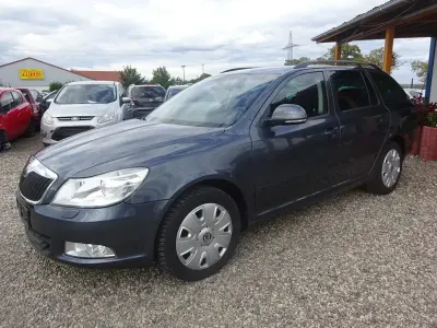 Gebraucht Skoda Octavia Elegance 160 PS (117 kW) 2009 Grau Kombi
