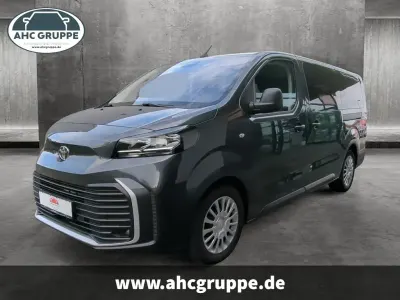 Gebraucht Toyota Proace Verso Active 179 PS (131 kW) 2026 Grau Kombi