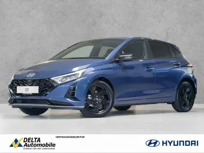 Nuova Hyundai i20 Blackline 90 CV (66 kW) 2026 Blu Utilitaria