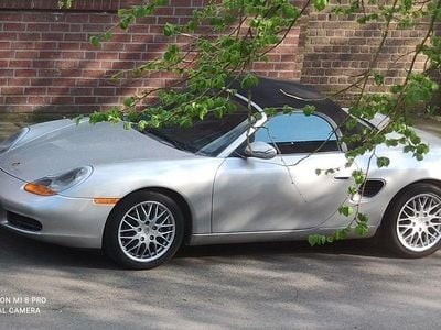 Second-hand Porsche Boxster 220 CP (161 kW) 2000 Argintiu Cabrio