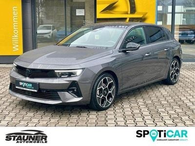 Vulkan grau Gebraucht 2024 Opel Astra Ultimate Limousine | 21.980 € (Fairer Preis)