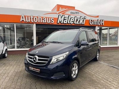 Gebraucht Mercedes V220 Edition 163 PS (119 kW) 2017 Blau Van / Kleinbus