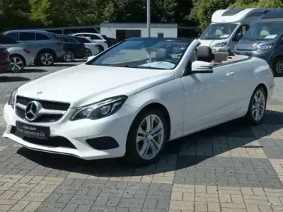 Gebraucht Mercedes E220 Sport 170 PS (125 kW) 2014 Weiß Cabrio